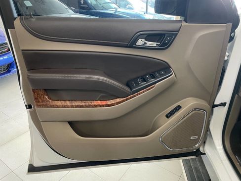 Used 2018 Chevrolet Suburban Premier image 15