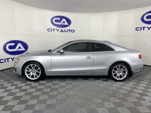 Used 2010 Audi A5 2.0T Premium image 6