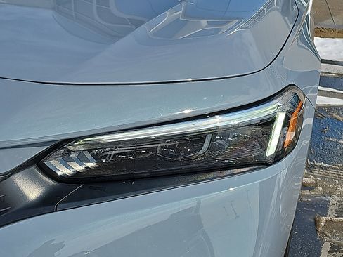 Used 2023 Honda Civic Sport image 9