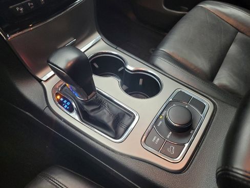 Used 2021 Jeep Grand Cherokee Limited image 26