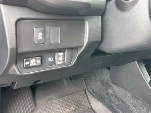 Used 2023 Toyota Tacoma TRD Off-Road AWD/4WD image 33