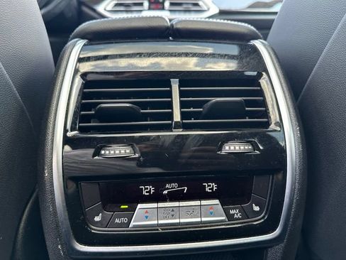 Used 2020 BMW X5 xDrive40i w/ Premium Package AWD/4WD image 16