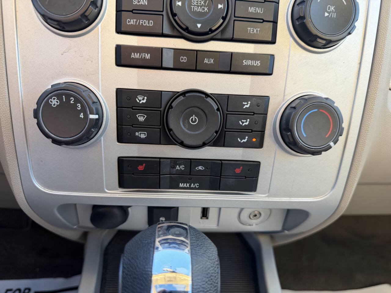 Used 2010 Mercury Mariner Premier AWD/4WD image 30