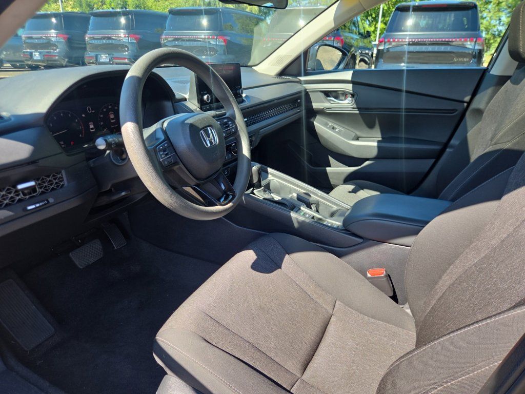 Used 2024 Honda Accord EX image 28