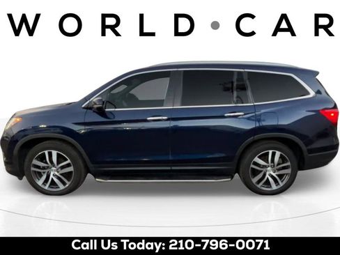 Used 2018 Honda Pilot Touring image 11
