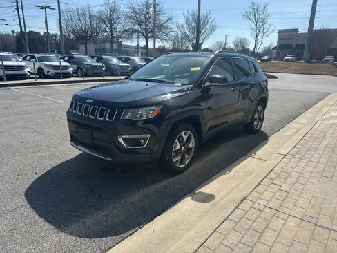 Used 2021 Jeep Compass Limited image 4