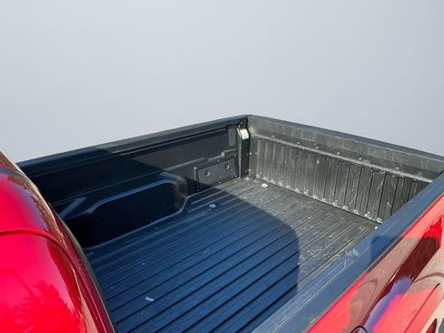 Used 2022 Toyota Tacoma SR5 image 17