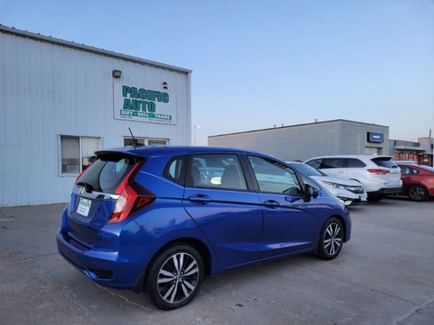 Used 2019 Honda Fit EX image 7
