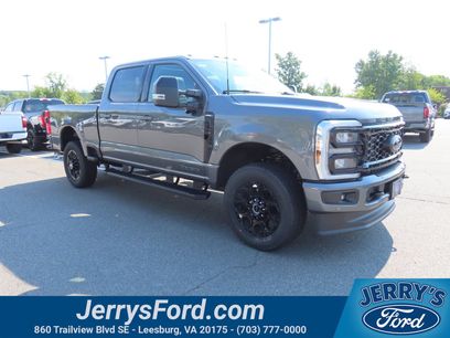 New 2026 Ford F250 Lariat w/ Black Appearance Package
