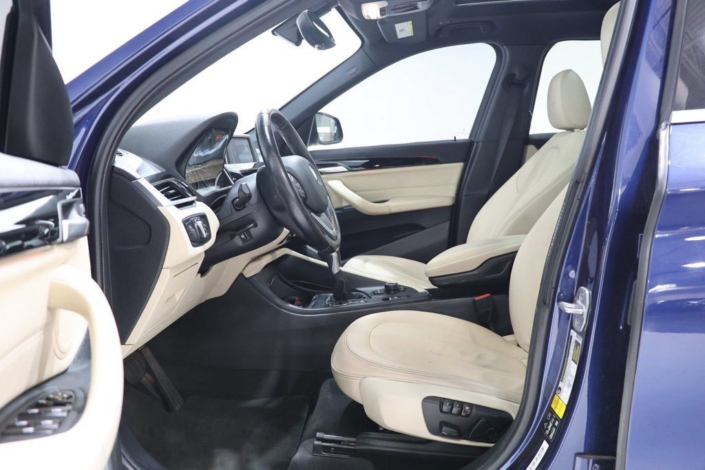 Used 2018 BMW X1 xDrive28i AWD/4WD image 16