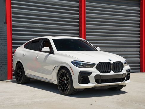 Used 2023 BMW X6 xDrive40i w/ M Sport Package AWD/4WD image 6