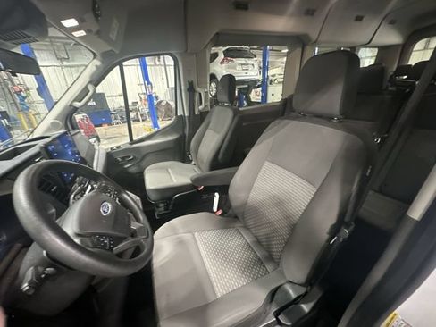 Used 2025 Ford Transit 350 XLT RWD image 17
