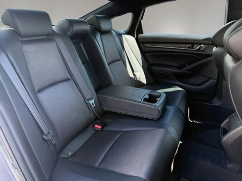 Used 2018 Honda Accord Sport image 34