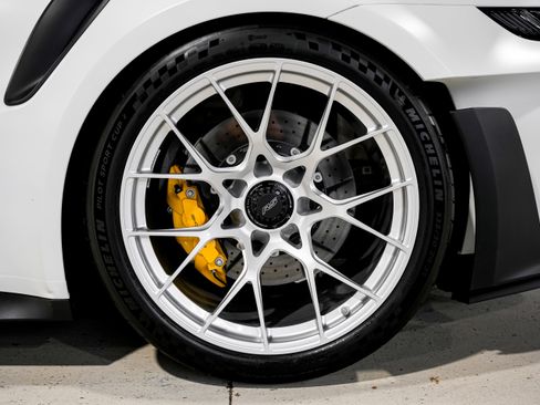 Used 2025 Porsche 911 GT3 RS image 54
