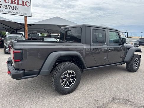 New 2025 Jeep Gladiator Rubicon w/ Convenience Group image 6