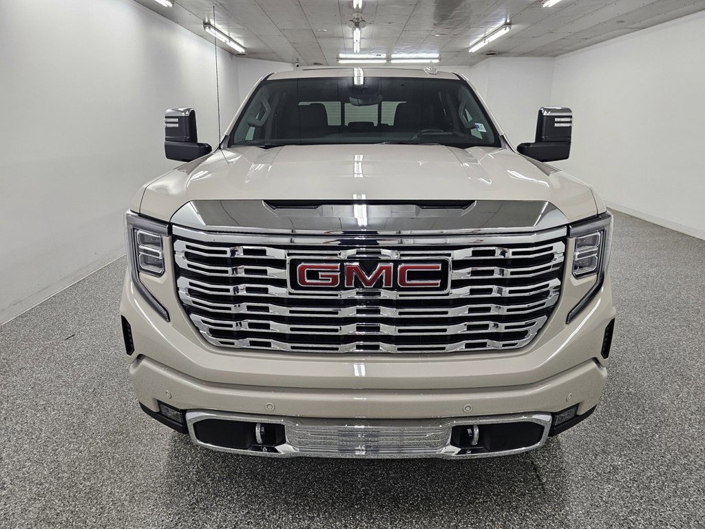 Used 2026 GMC Sierra 1500 Denali w/ Denali Reserve Package AWD/4WD image 2
