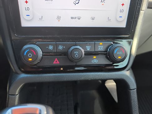 Used 2024 Ford Ranger XLT w/ Equipment Group 301A High AWD/4WD image 15