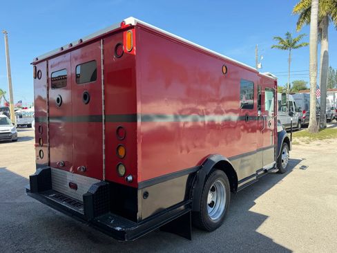 Used 2016 RAM 5500 Tradesman w/ Chrome Appearance Group RWD image 6