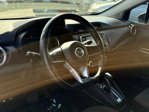 Used 2020 Nissan Versa SR FWD image 13
