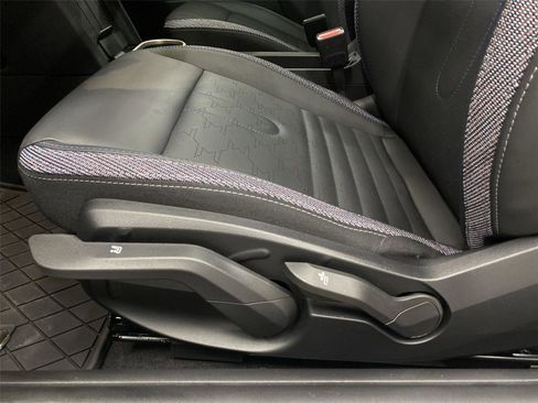 Certified 2025 MINI Cooper S image 18