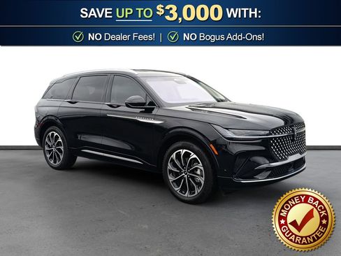 Used 2024 Lincoln Nautilus Reserve w/ Equipment Group 202A image 10