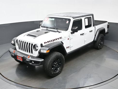 Used 2023 Jeep Gladiator Mojave w/ Trailer Tow Package AWD/4WD image 33