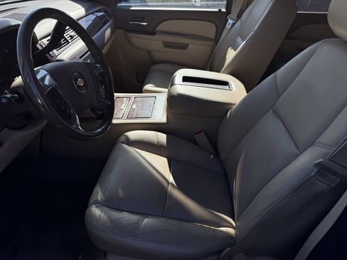 Used 2013 Chevrolet Tahoe LTZ image 4