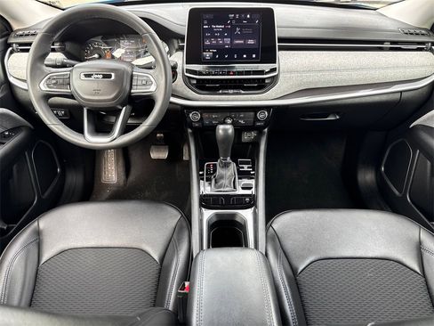 Used 2022 Jeep Compass Latitude image 20