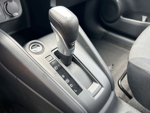 New 2025 Nissan Kicks Play S image 28