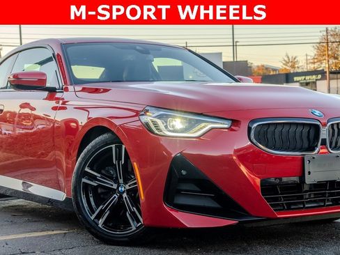 Used 2023 BMW 230i Coupe w/ M Sport Package image 3