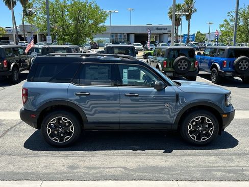 New 2026 Ford Bronco Sport Outer Banks w/ Outer Banks Tech Package+ AWD/4WD image 9