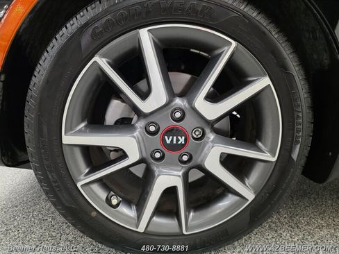 Used 2021 Kia Soul Turbo FWD image 15