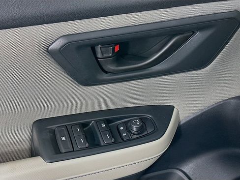 Certified 2025 Subaru Forester image 22