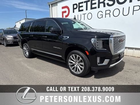 Used 2021 GMC Yukon XL Denali w/ Denali Premium Package AWD/4WD image 2