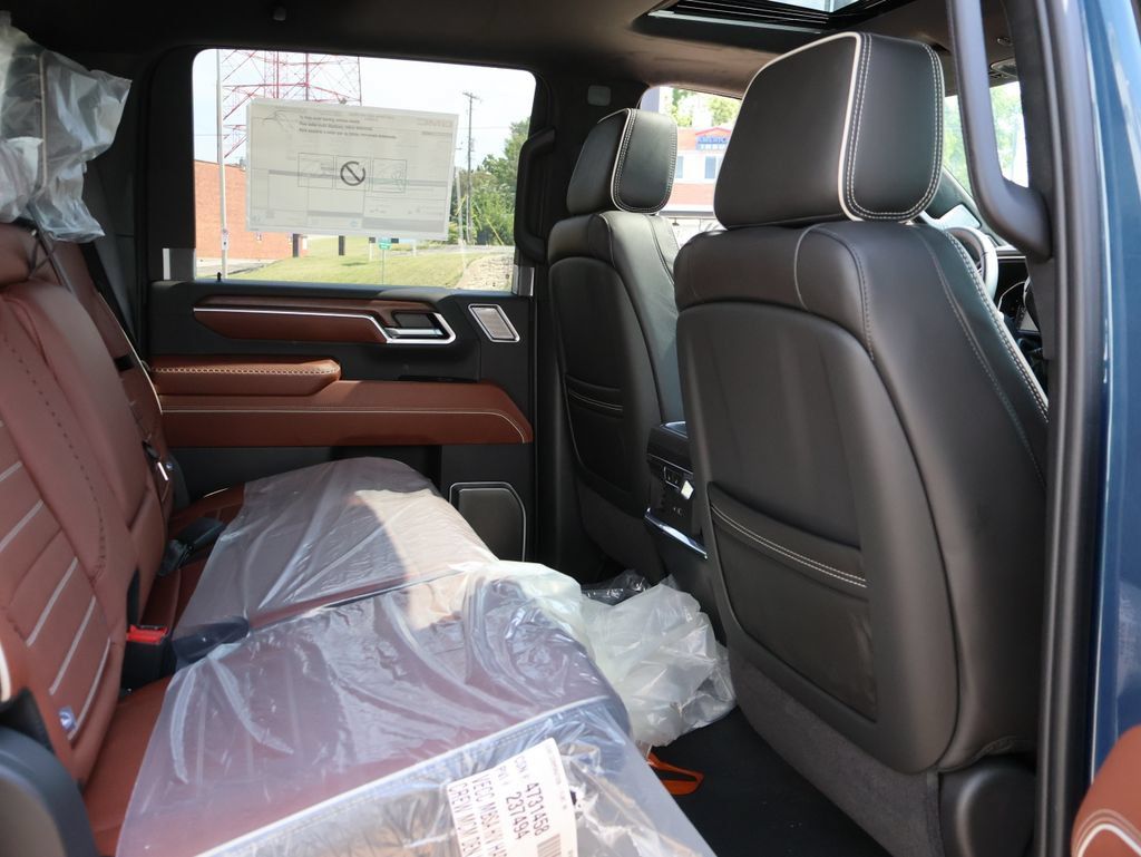 New 2026 GMC Sierra 2500 Denali Ultimate w/ Max Trailering Package AWD/4WD image 11