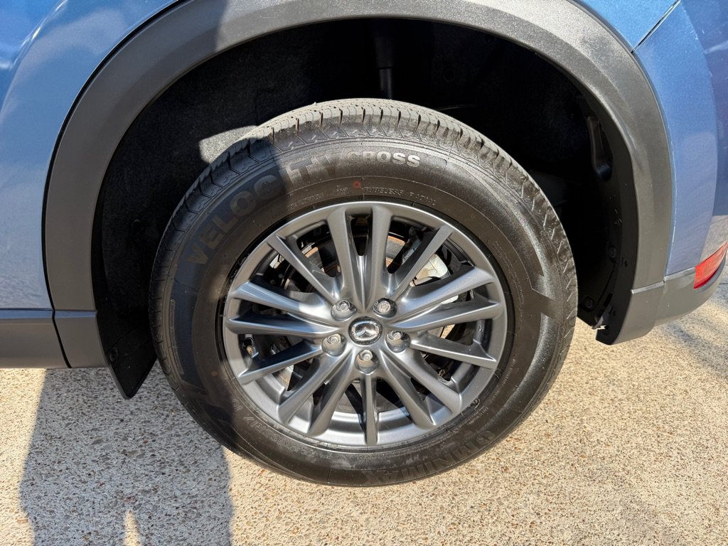 Used 2021 MAZDA CX-5 Touring FWD image 10
