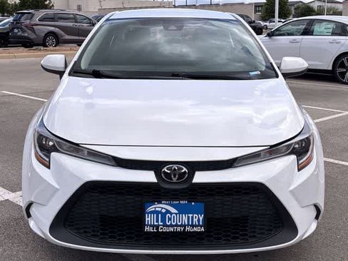 Used 2022 Toyota Corolla LE FWD image 9