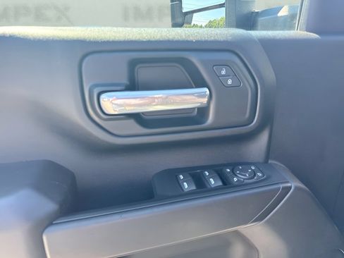 Used 2025 Chevrolet Silverado 2500 Custom w/ Custom Value Package AWD/4WD image 16