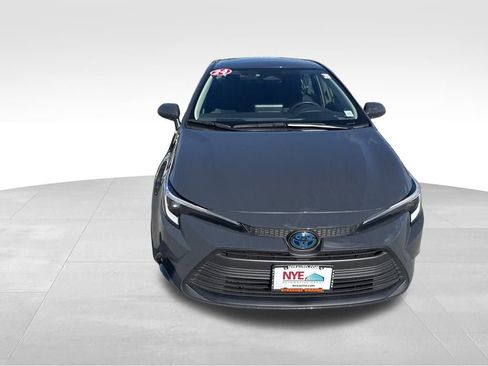 Used 2024 Toyota Corolla LE image 8