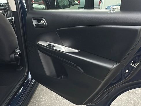 Used 2017 Dodge Journey SE FWD image 31