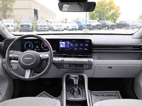 Used 2024 Hyundai Kona SEL image 13