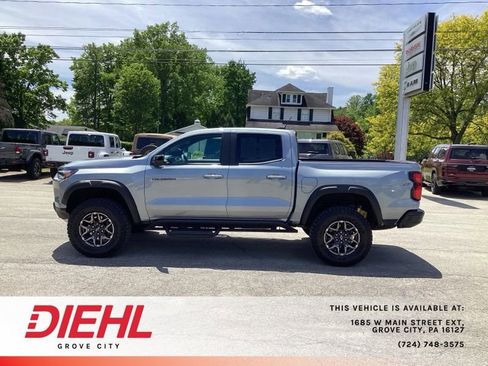 Used 2025 Chevrolet Colorado ZR2 AWD/4WD image 4