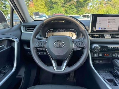 Used 2024 Toyota RAV4 XLE w/ Convenience Package AWD/4WD image 23