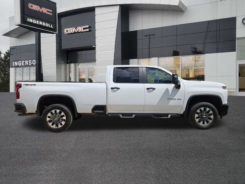 Used 2022 Chevrolet Silverado 2500 Custom w/ Custom Convenience Package AWD/4WD image 22