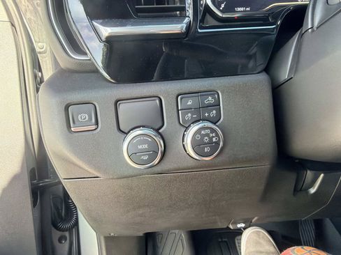 Used 2025 GMC Sierra 1500 Elevation w/ Elevation Premium Package RWD image 29