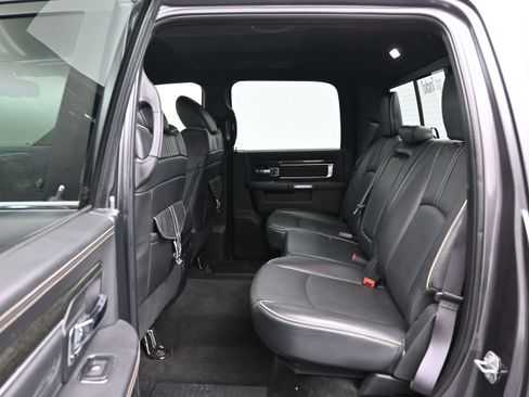 Used 2017 RAM 1500 Limited image 11