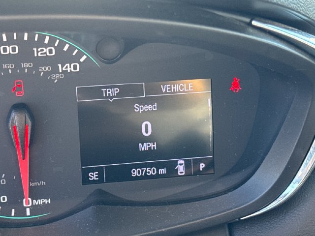 Used 2020 Chevrolet Trax LT w/ LT Convenience Package FWD image 22