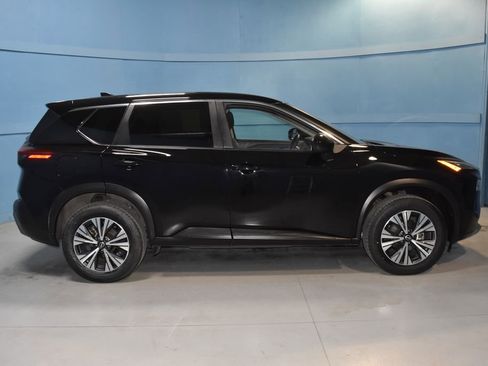 Certified 2023 Nissan Rogue SV image 20
