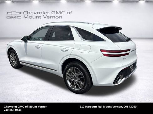 Used 2025 Genesis GV70 2.5T AWD/4WD image 3