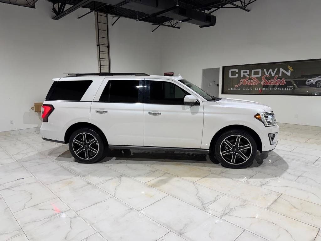 Used 2019 Ford Expedition Limited w/ Texas Edition Package AWD/4WD image 5
